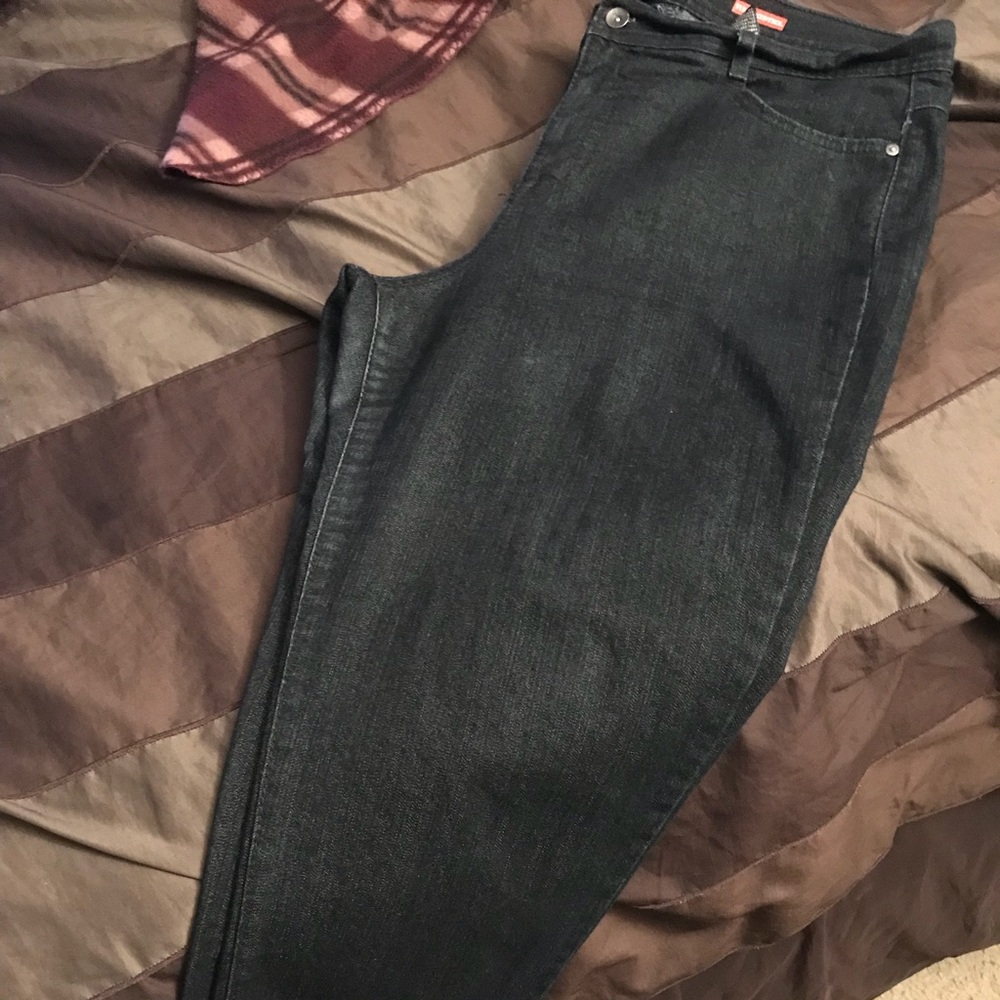 Jeans - Picture 2 of 3